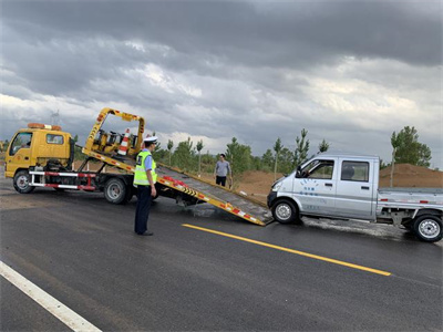 博尔塔拉蒙古自治州车辆遇故障需救援，就近道路救援电话该怎么找？